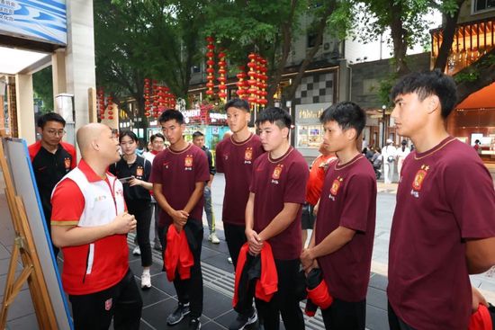 绿帽男欢娇妻绿自己免费